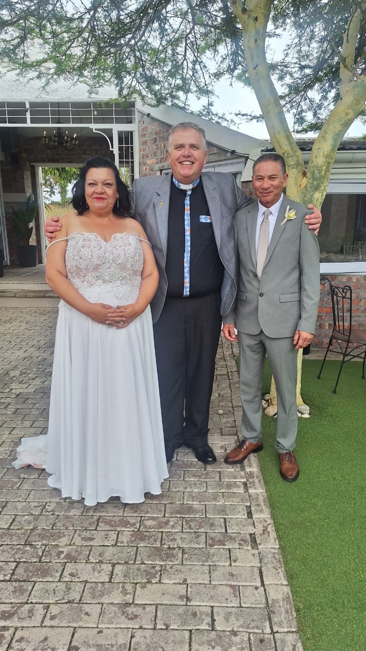 Wedding ceremony by Dr. Gerrit Rademeyer in Thulamela